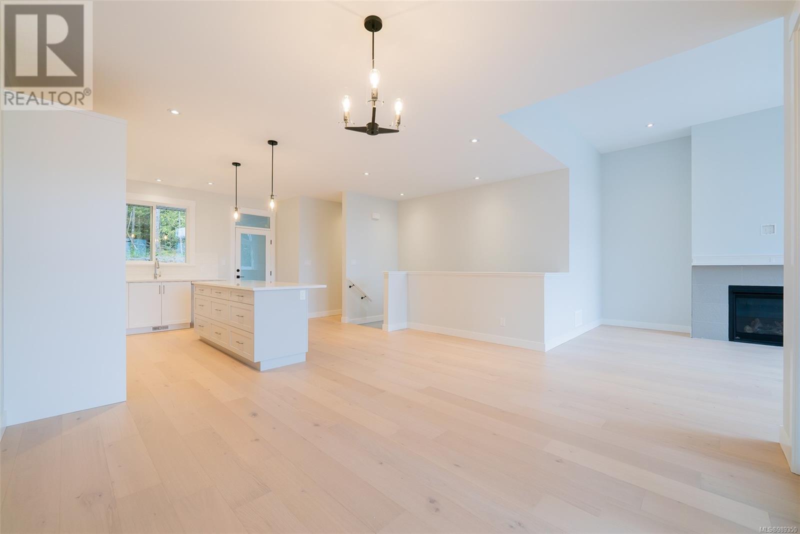 Photo 9 of 113 Raven Way, Ladysmith BC