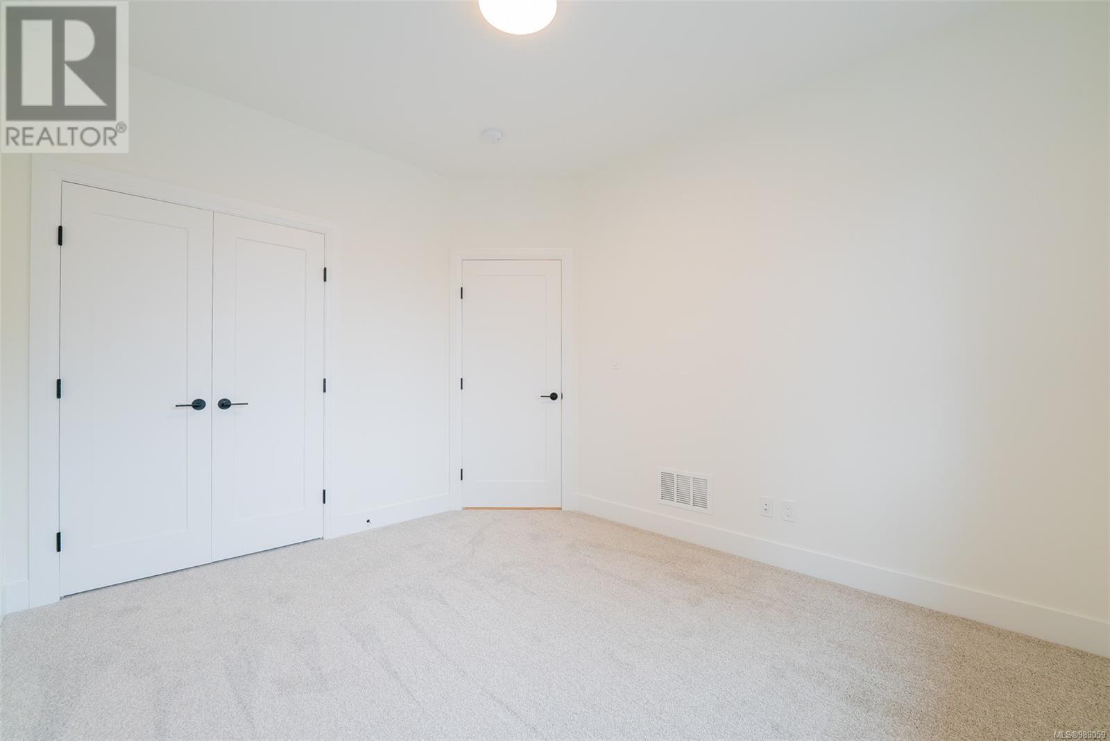 111 Raven Way, Ladysmith