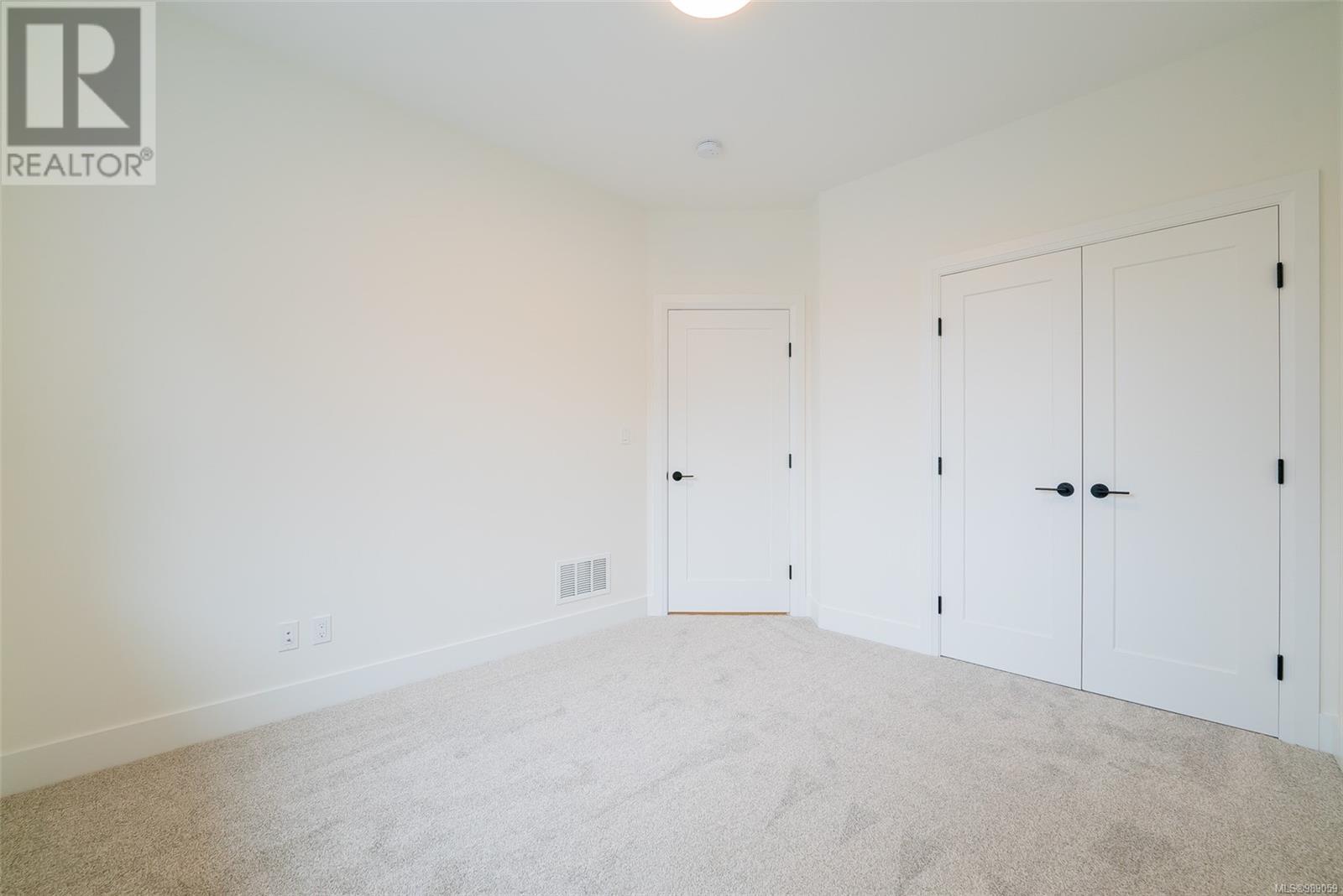 111 Raven Way, Ladysmith