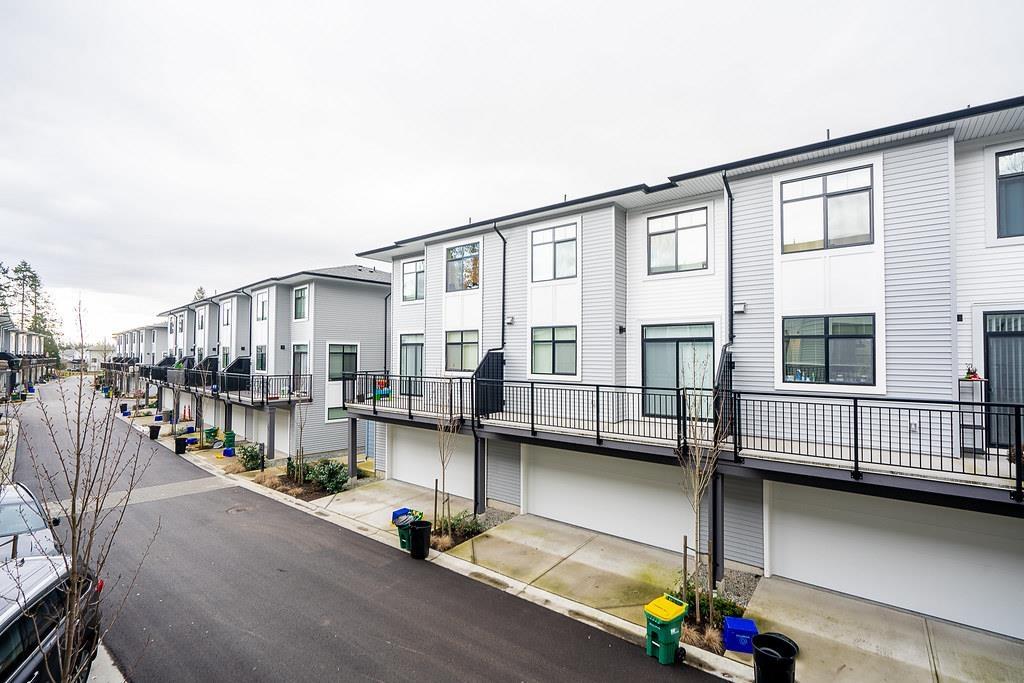 Photo 1 of 82 15235 Sitka Drive, Surrey BC