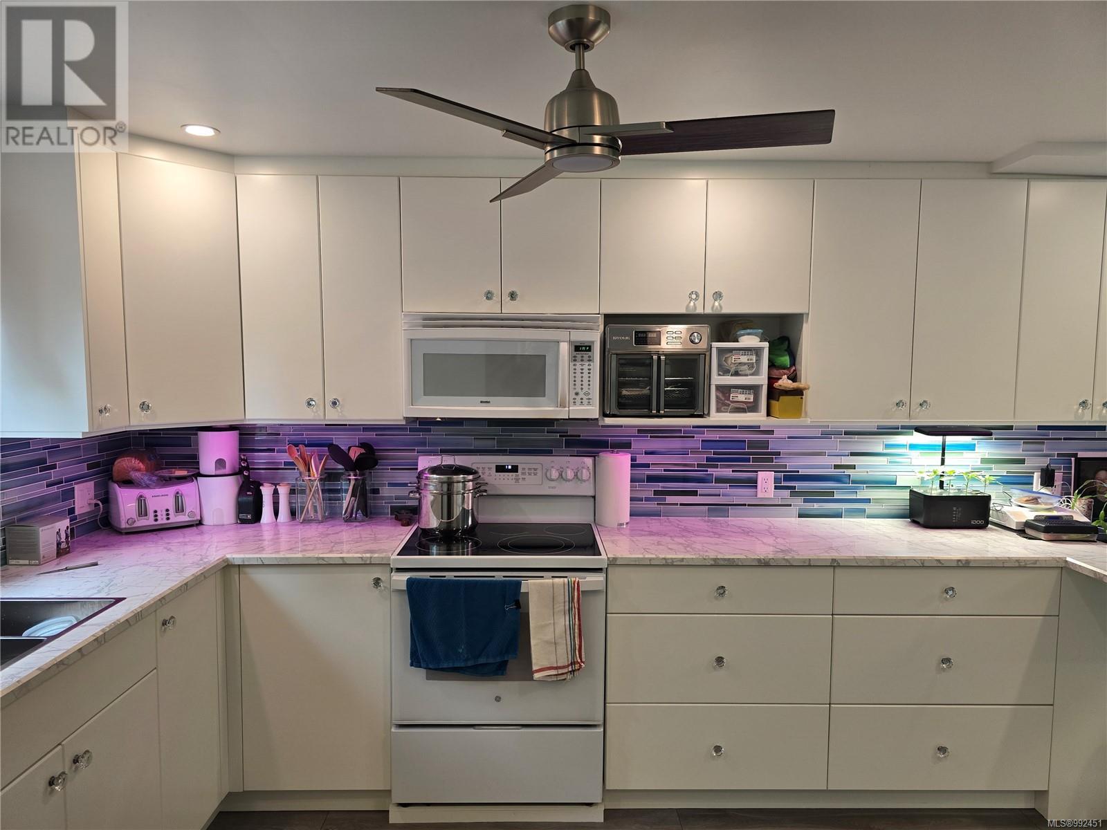 2905 LEIGH Road, Langford