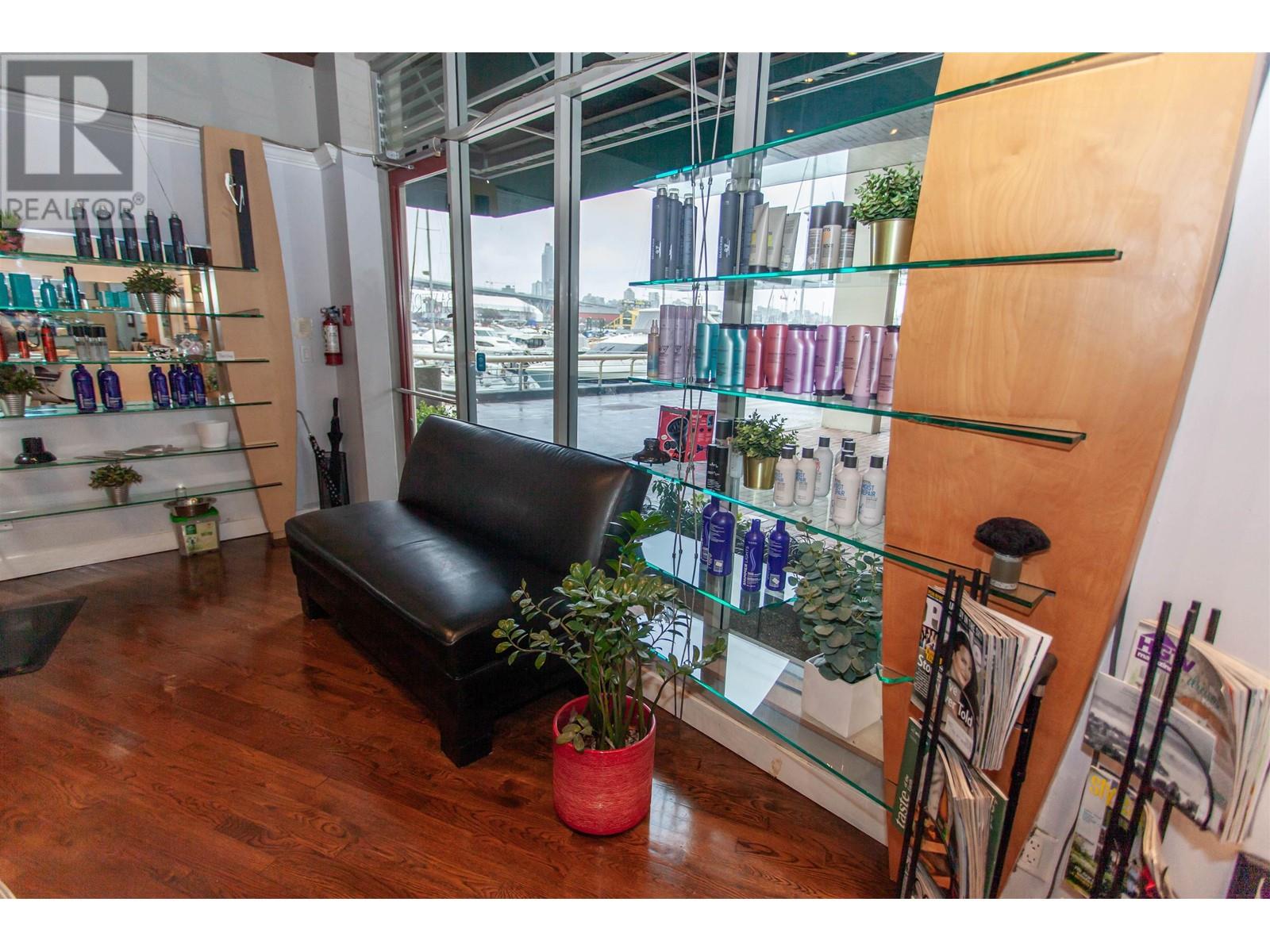 Photo 10 of 4 1008 Beach Avenue, Vancouver BC