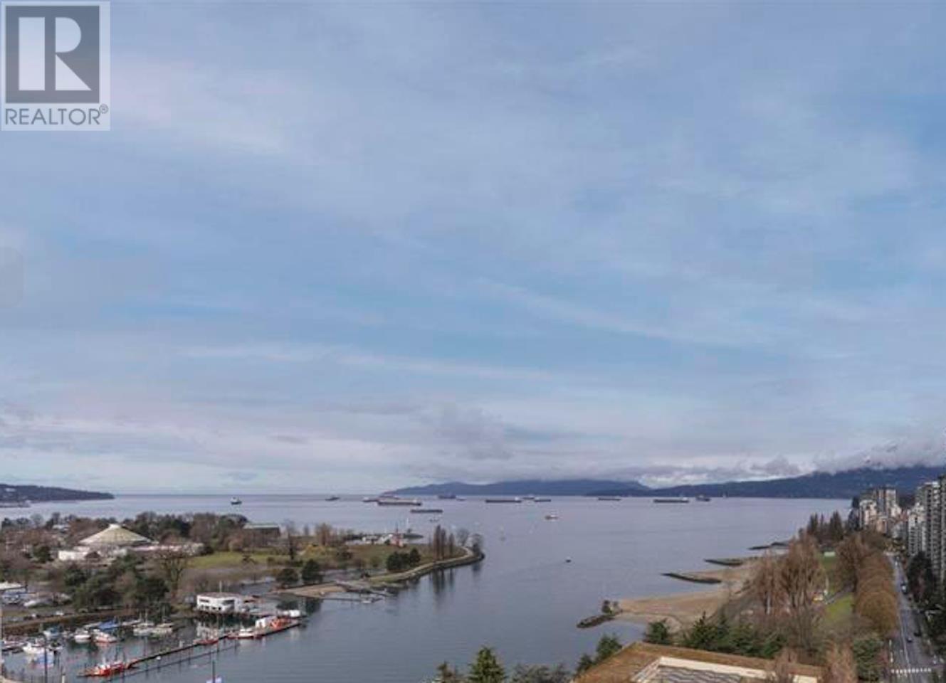 Photo 6 of 4 1008 Beach Avenue, Vancouver BC