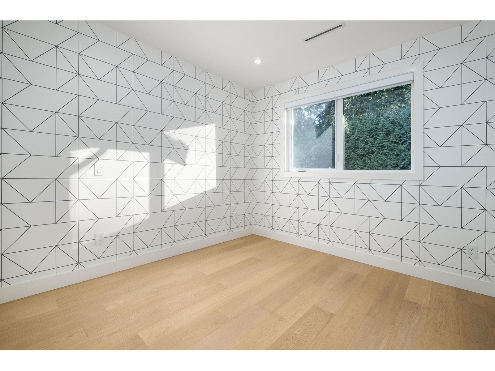 16690 MCNAIR DRIVE, White Rock real estate listing R2980243