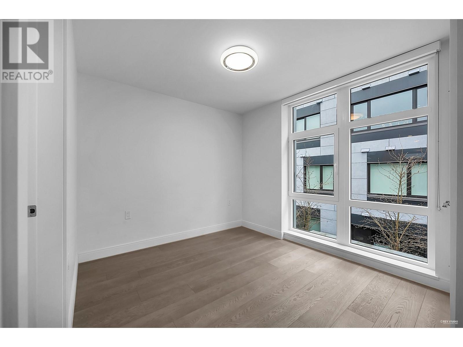 4922 CAMBIE STREET, Vancouver