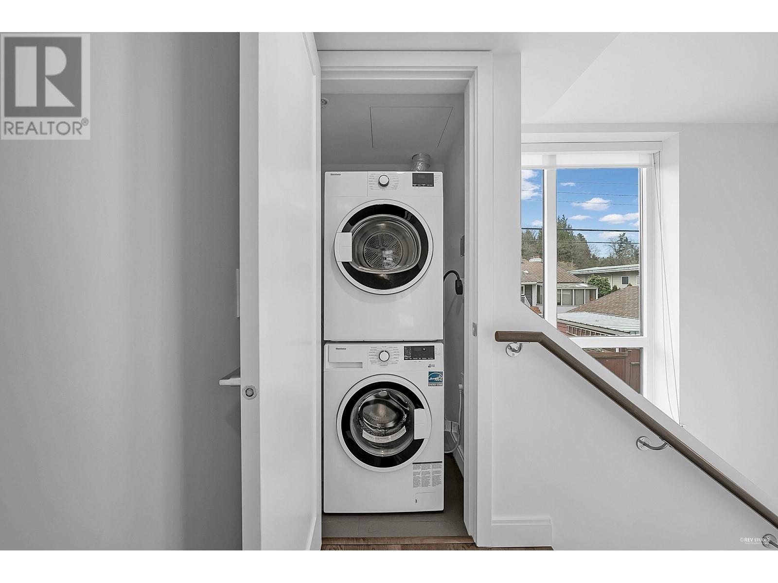 4922 CAMBIE STREET, Vancouver