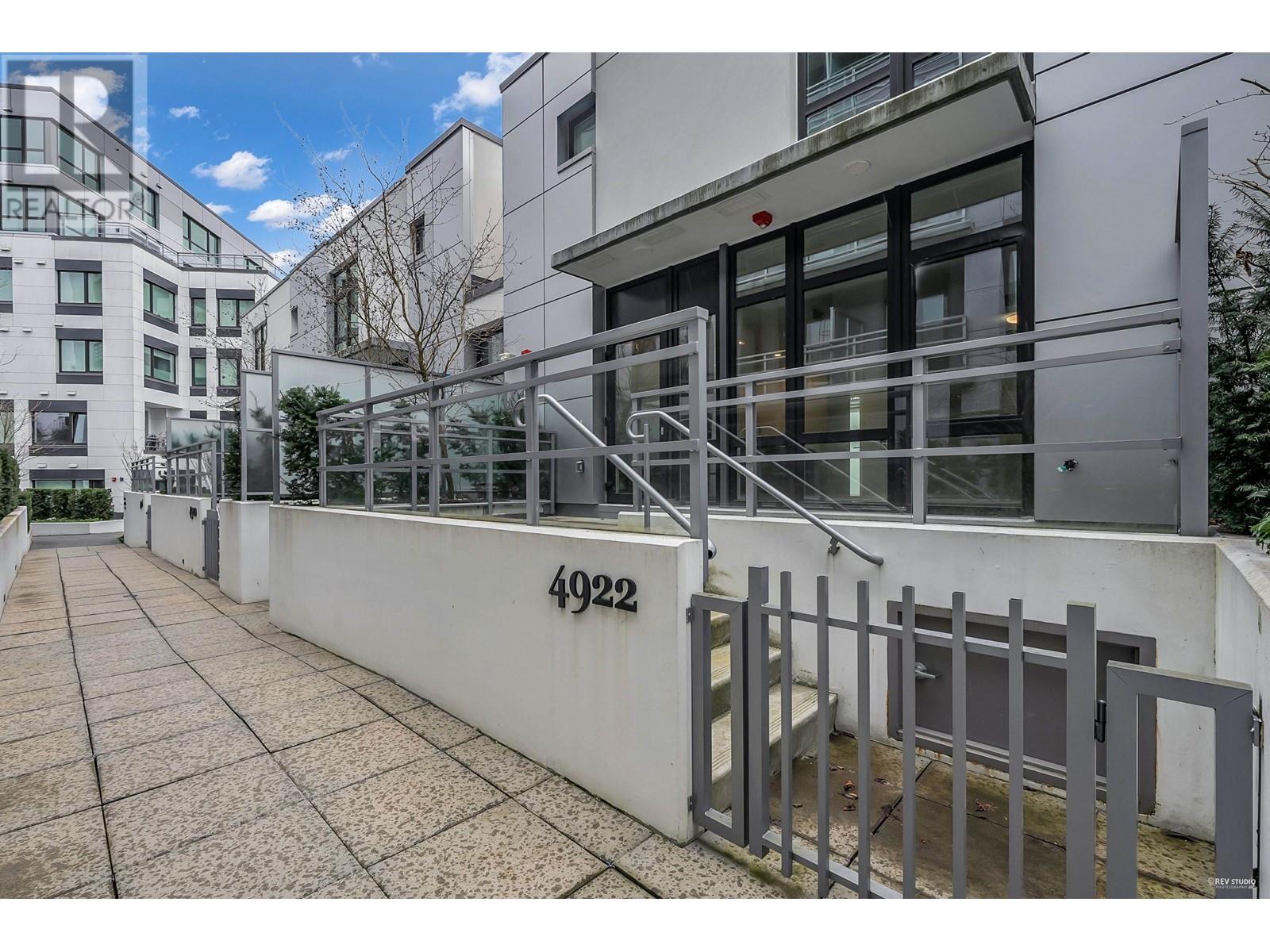 4922 CAMBIE STREET, Vancouver