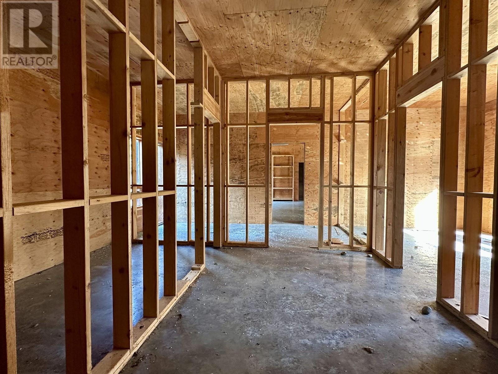 2712 EGAN ROAD, Bella Coola