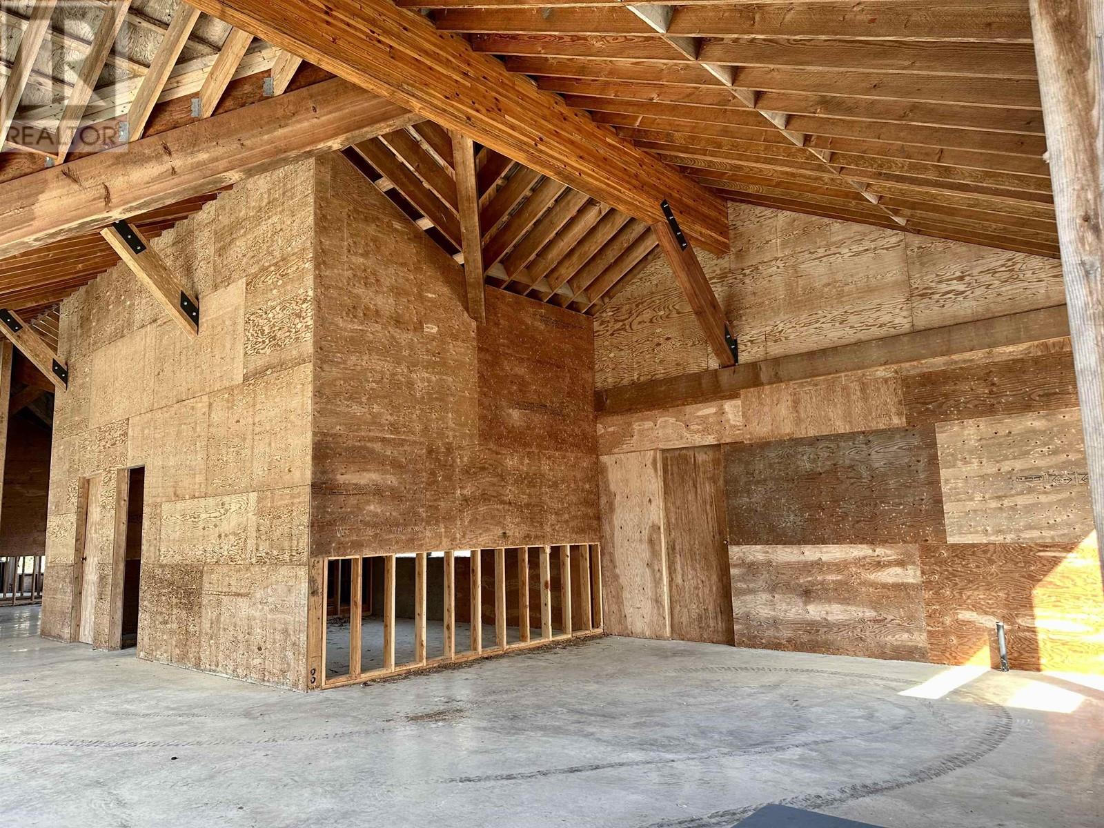 2712 EGAN ROAD, Bella Coola