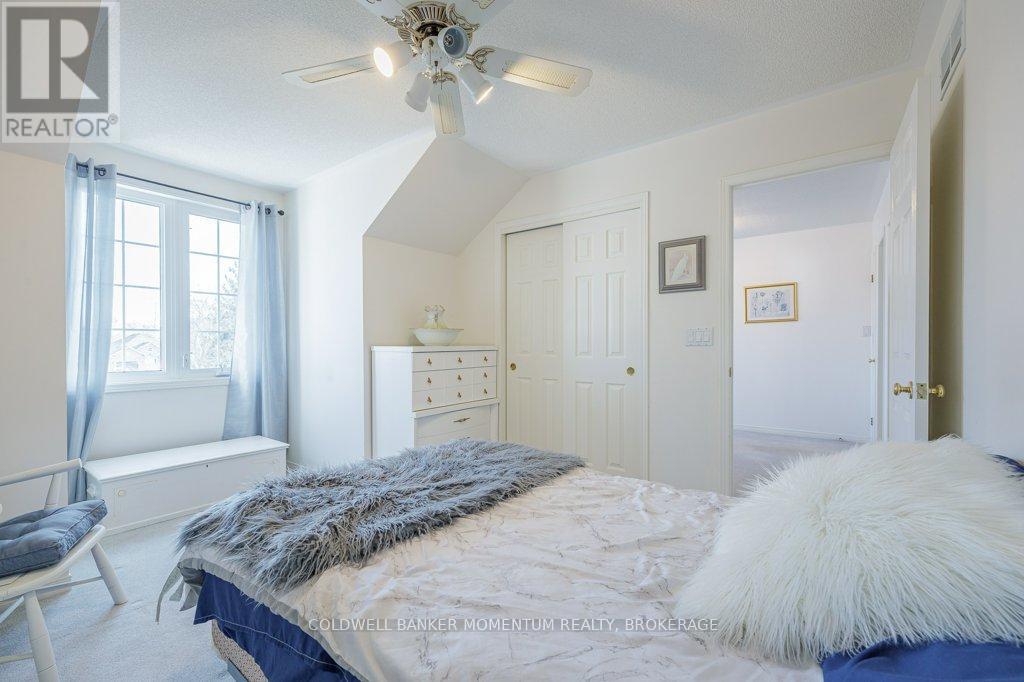 Photo 30 of 43 Silvercrest Court, Thorold ON