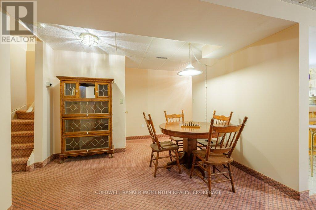 Photo 4 of 43 Silvercrest Court, Thorold ON