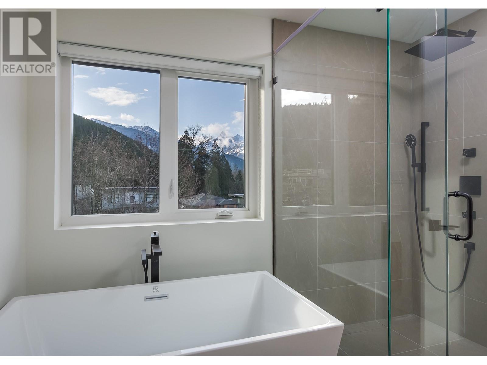 4 3385 MAMQUAM ROAD, Squamish real estate listing R2980504