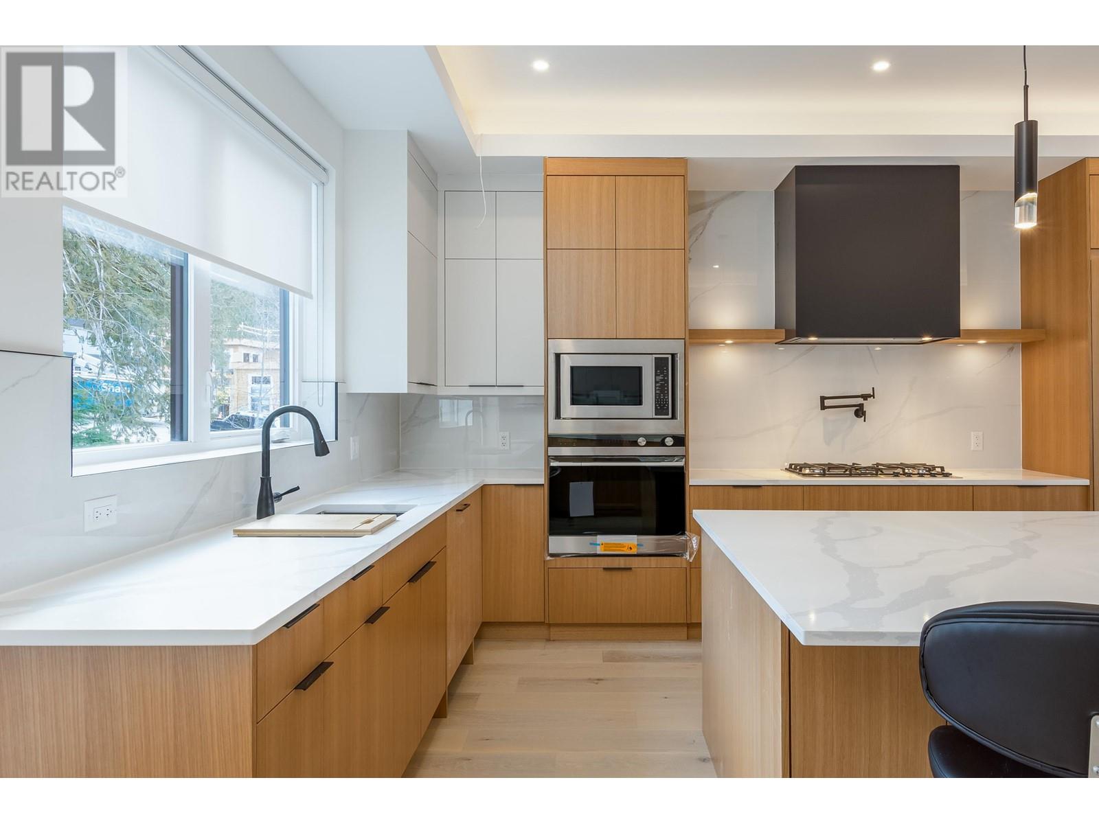 4 3385 MAMQUAM ROAD, Squamish real estate listing R2980504