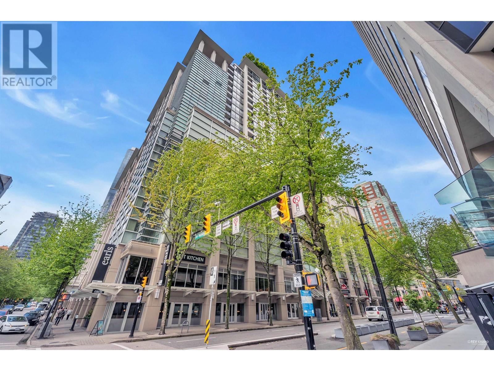 Photo 17 of 1902 938 Smithe Street, Vancouver BC