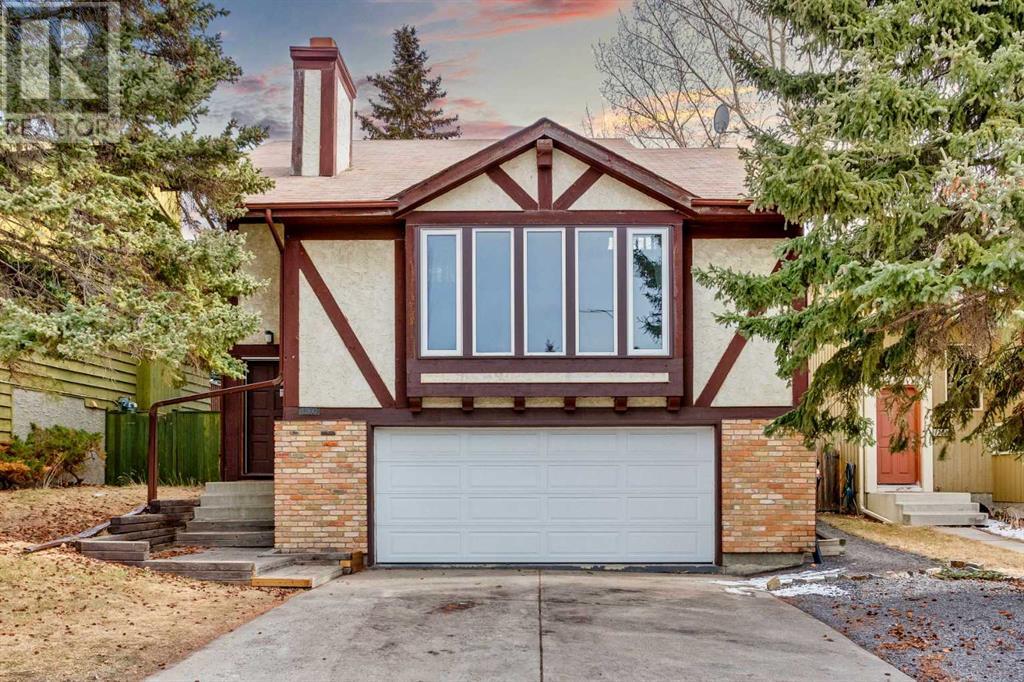 Single Family House for Sale in  Ranchview Road NW Ranchlands Calgary 