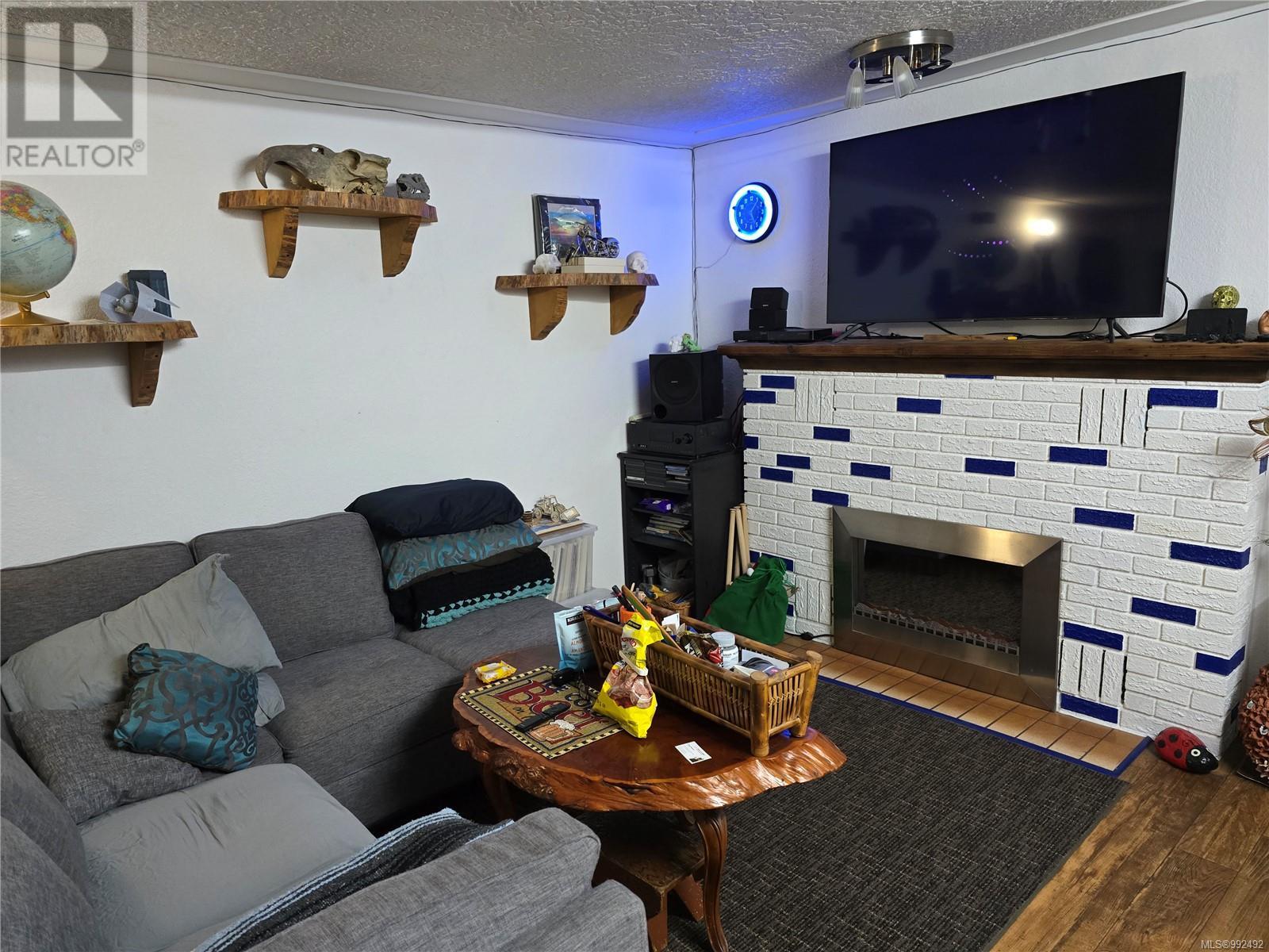 2903 LEIGH Rd, Langford real estate listing 992492