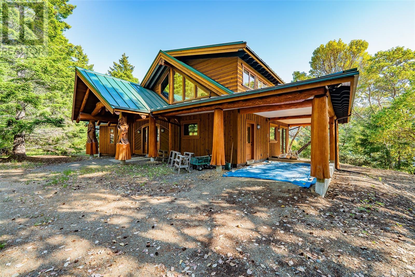 Photo 37 of 1100 Keith Rd, Qualicum Beach BC