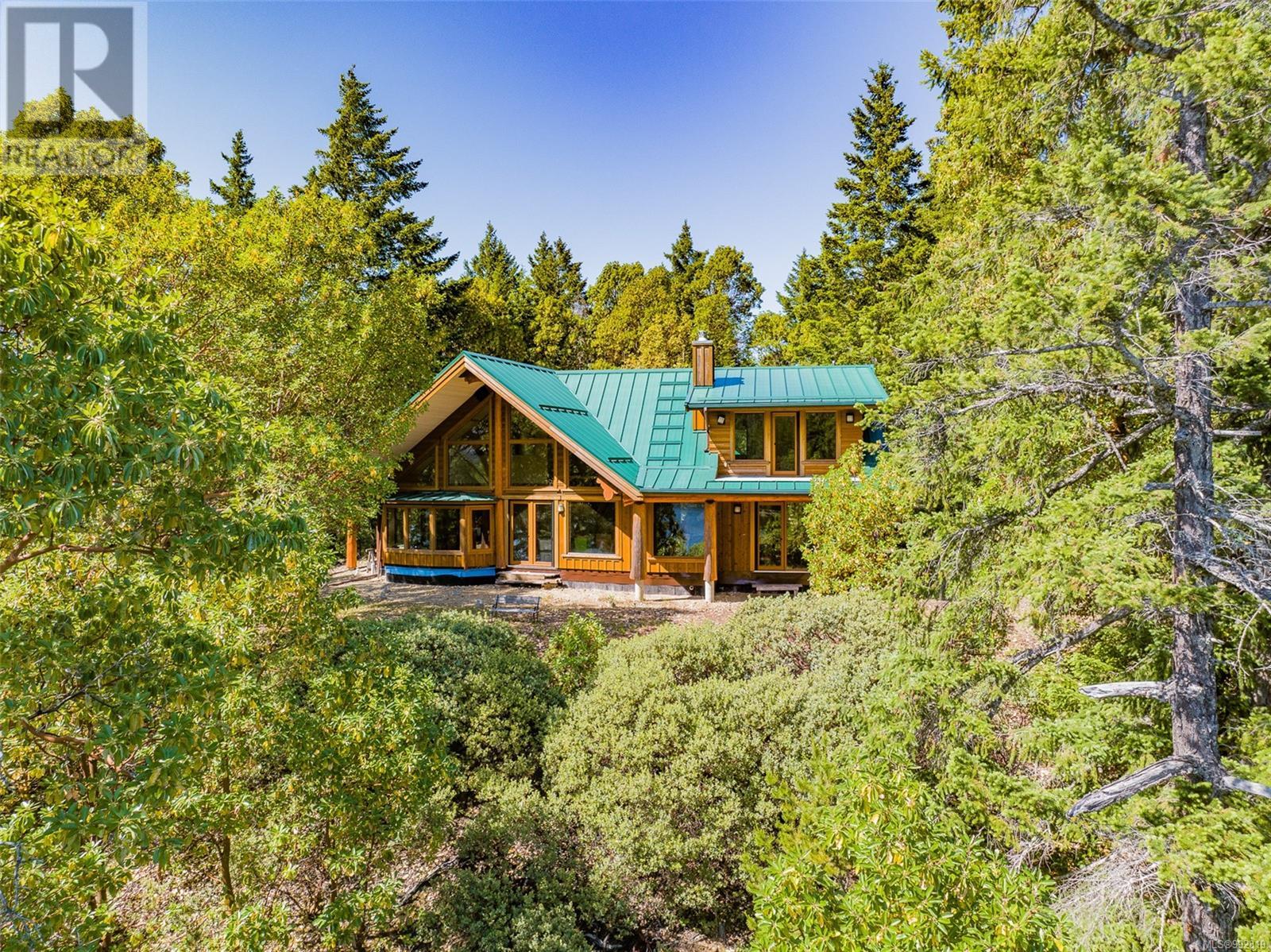 1100 Keith Rd, Qualicum Beach