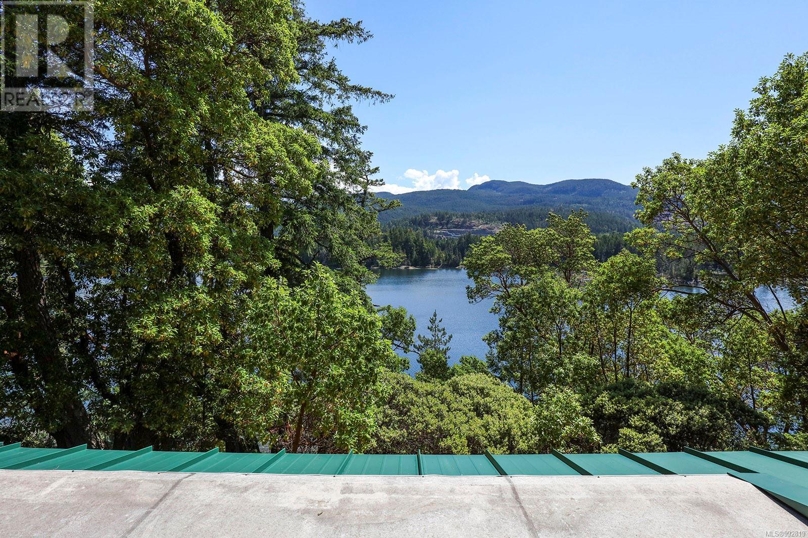 1100 Keith Rd, Qualicum Beach