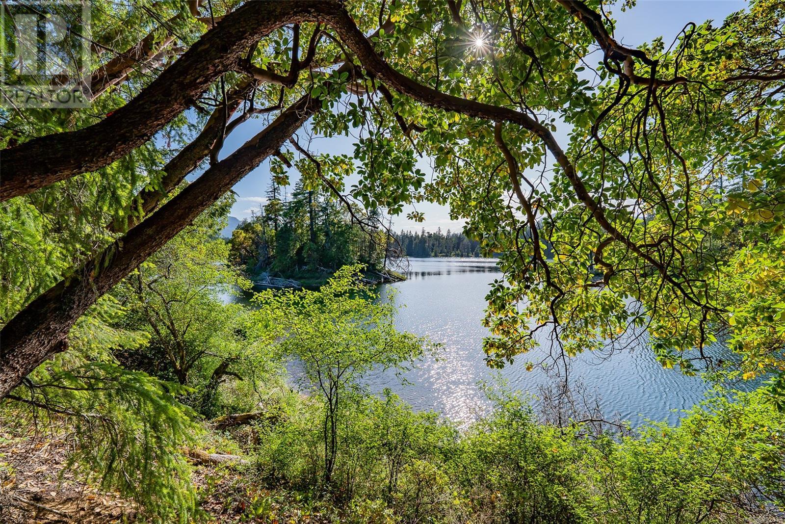 Photo 77 of 1100 Keith Rd, Qualicum Beach BC