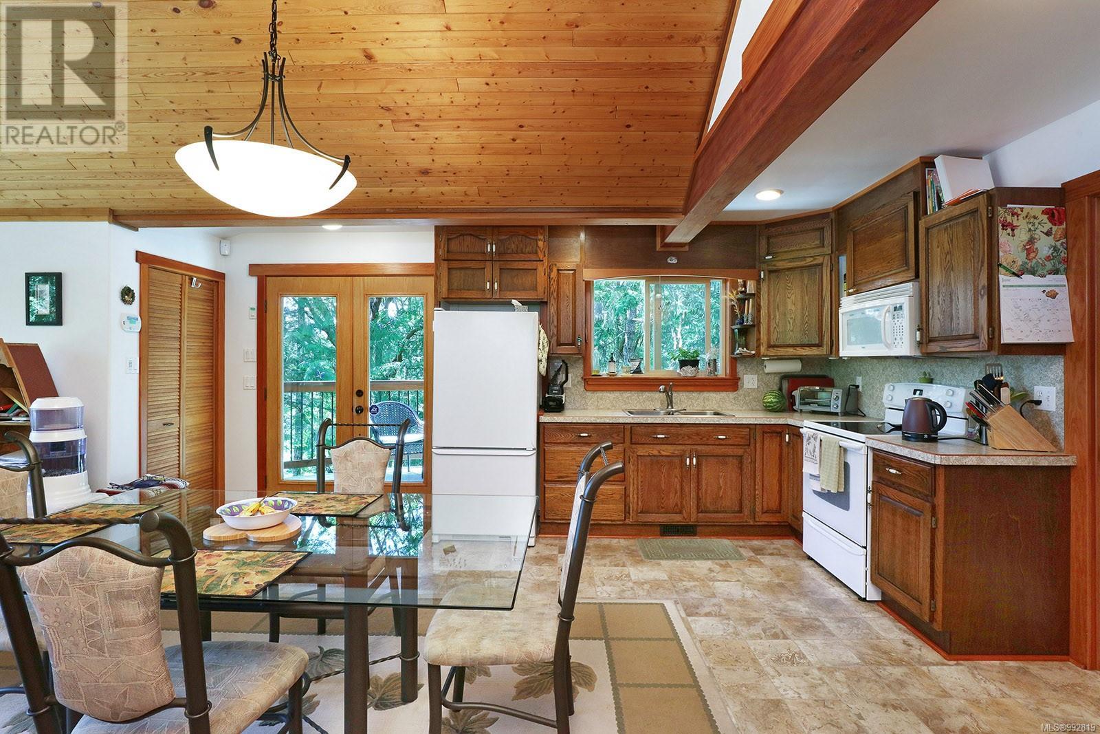 Photo 69 of 1100 Keith Rd, Qualicum Beach BC