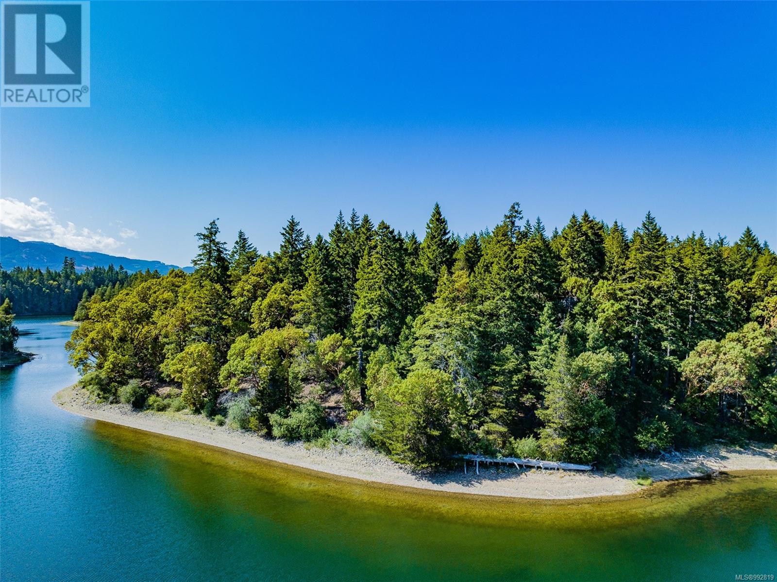 Photo 3 of 1100 Keith Rd, Qualicum Beach BC