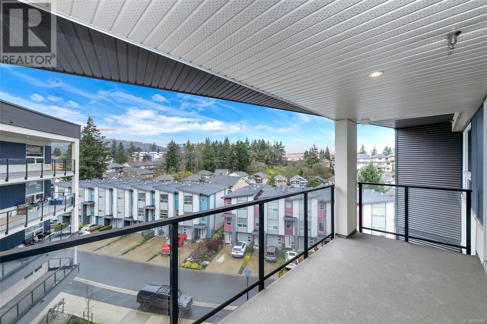 504 958 Pharoah Mews, Langford real estate listing 992486