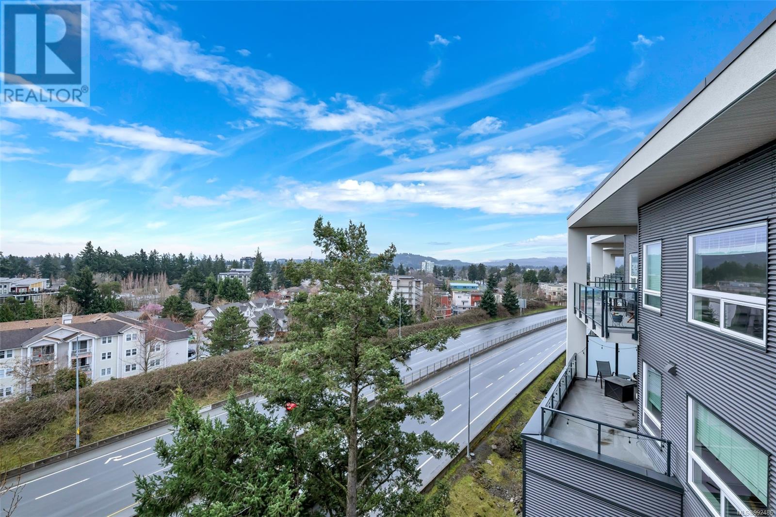 504 958 Pharoah Mews, Langford real estate listing 992486