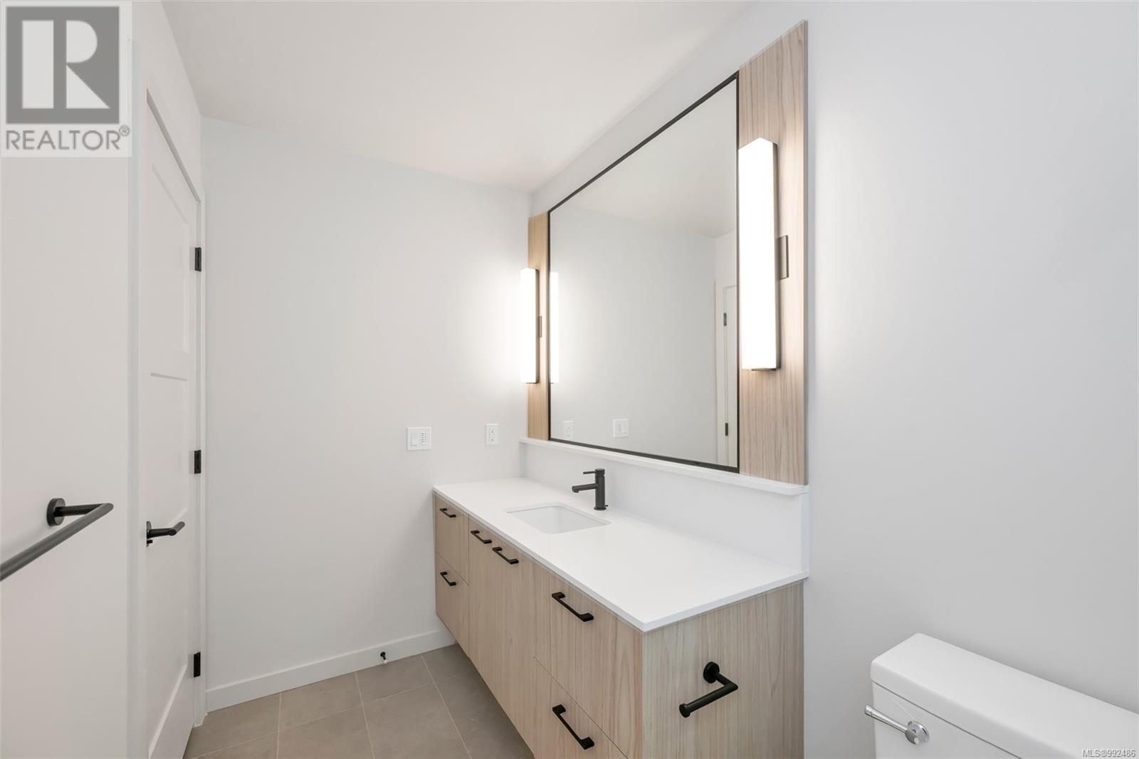 504 958 Pharoah Mews, Langford real estate listing 992486