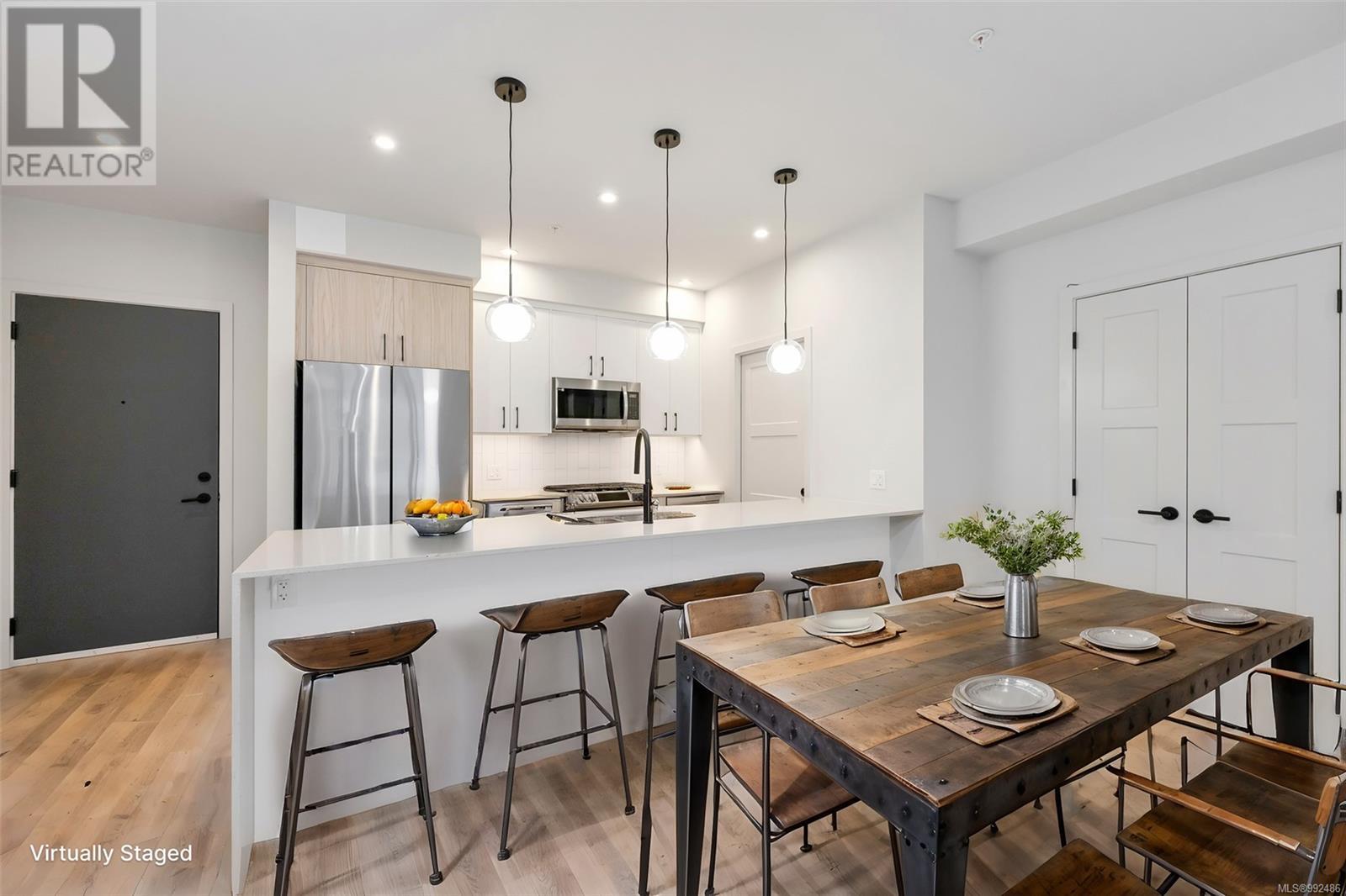 504 958 Pharoah Mews, Langford real estate listing 992486