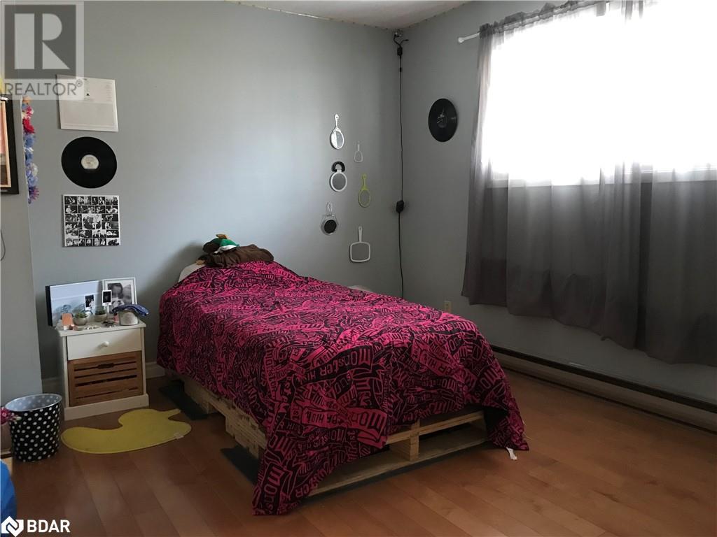Photo 10 of 7523 Yonge Street, Innisfil ON