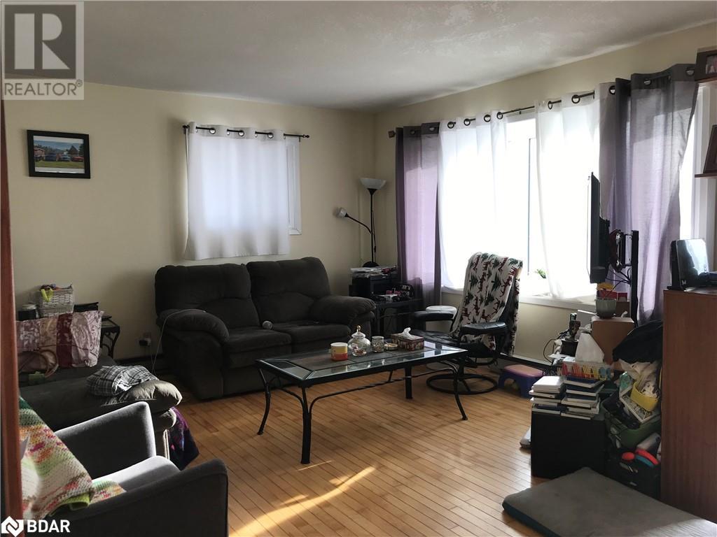 Photo 6 of 7523 Yonge Street, Innisfil ON