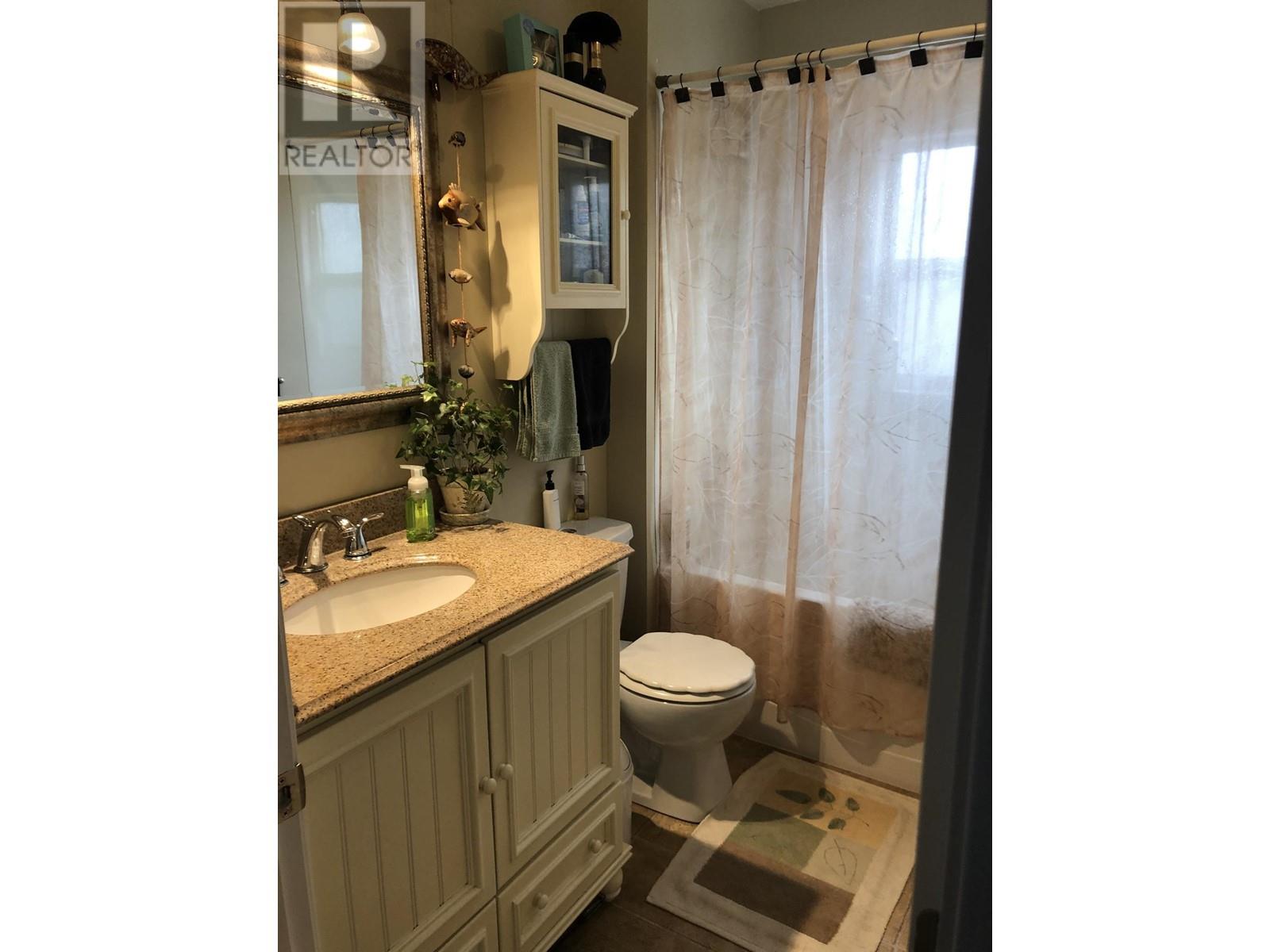 1140 N THIRD AVENUE, Williams Lake