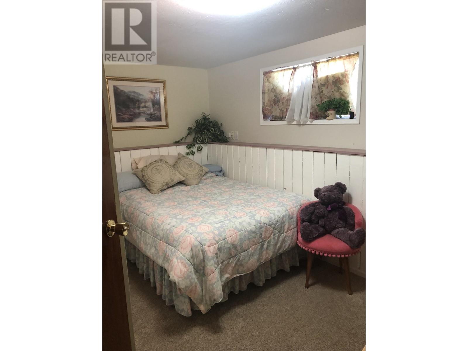 1140 N THIRD AVENUE, Williams Lake