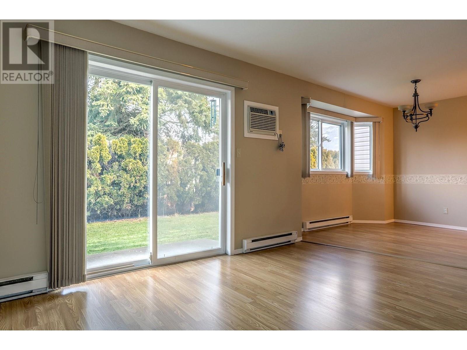 107 211 Kildonan Avenue, Enderby