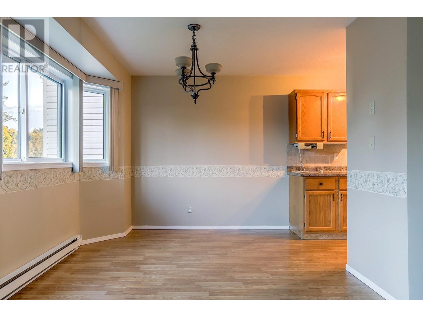 107 211 Kildonan Avenue, Enderby