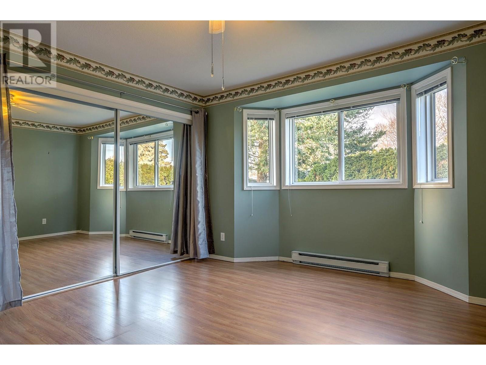 107 211 Kildonan Avenue, Enderby
