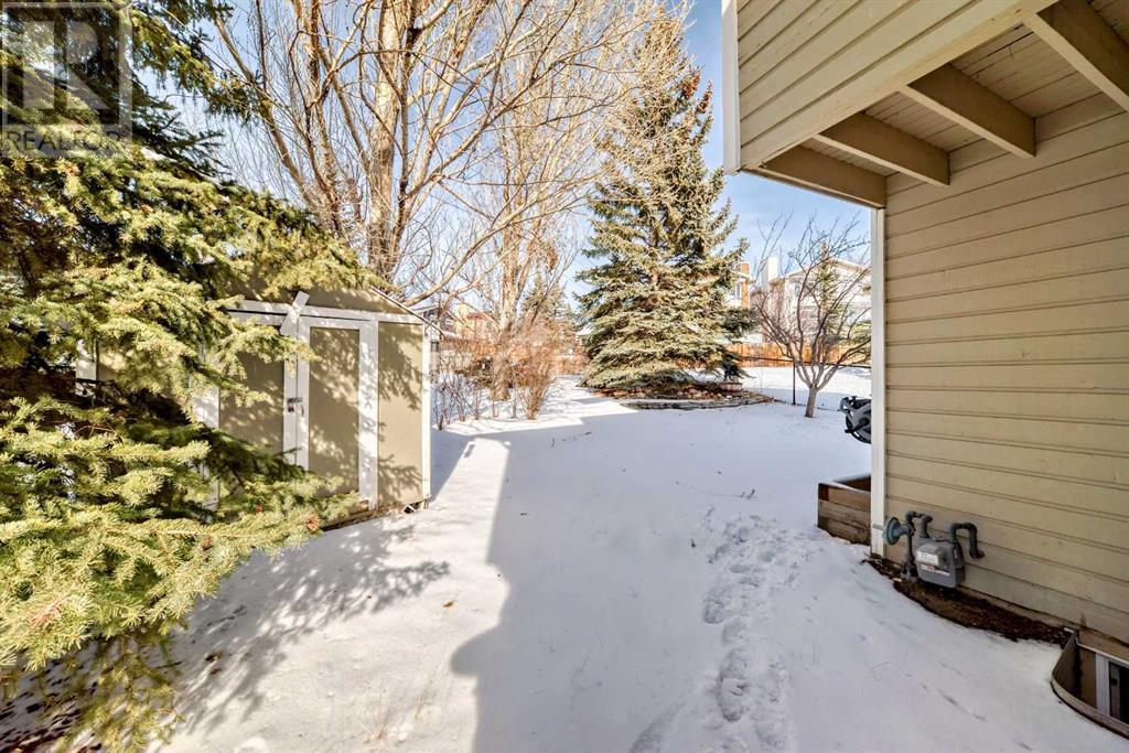 Single Family House for Sale in  Hawkfield Place NW Hawkwood Calgary 