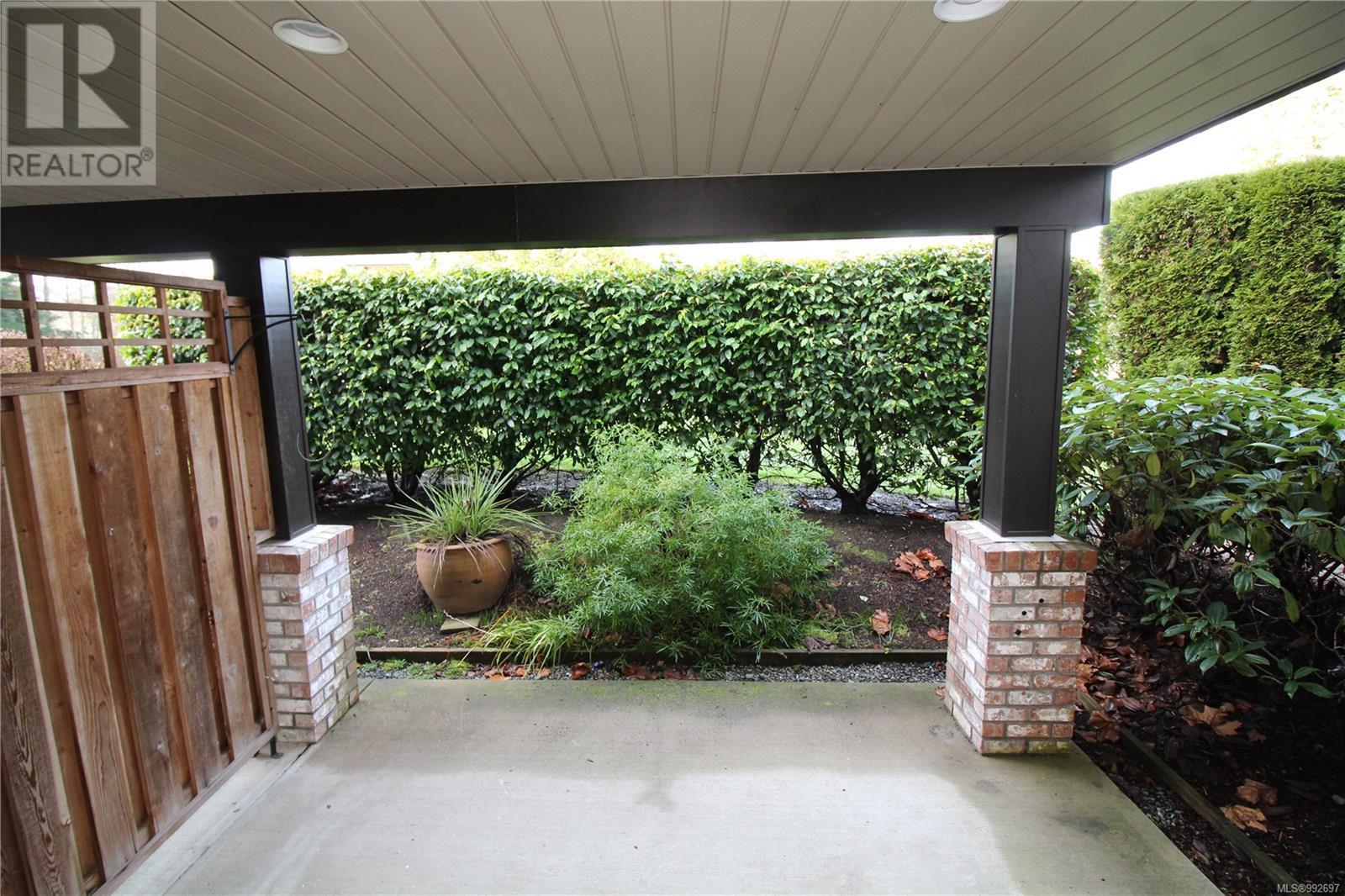 28 3110 Cook St, Chemainus