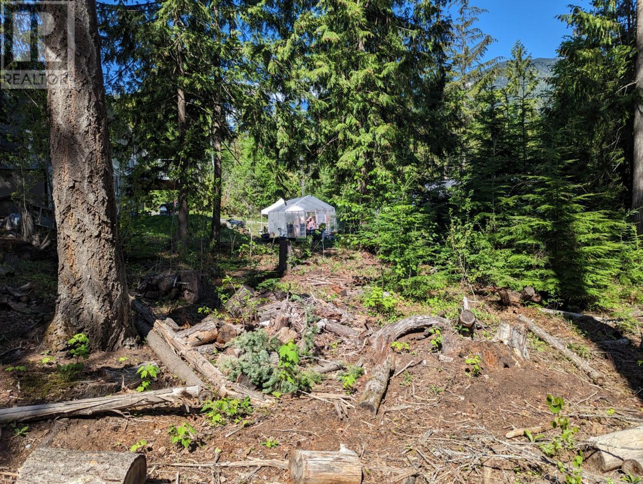  Lot 17 BALFOUR Crescent, Kaslo