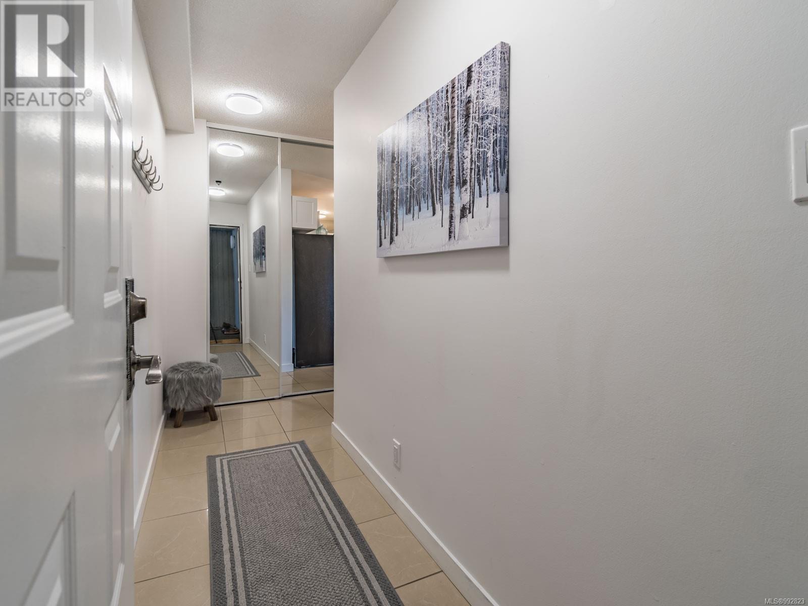 #205 2560 DEPARTURE BAY RD - Image 11