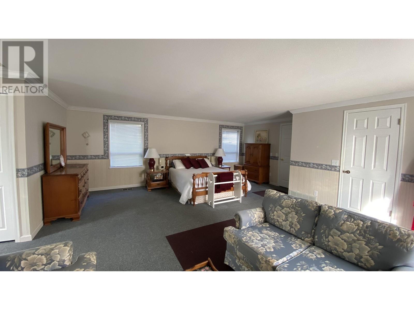 7740 BLUNDELL Road, Richmond