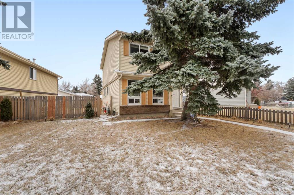 28 Erin Ridge Road SE, Calgary, Alberta