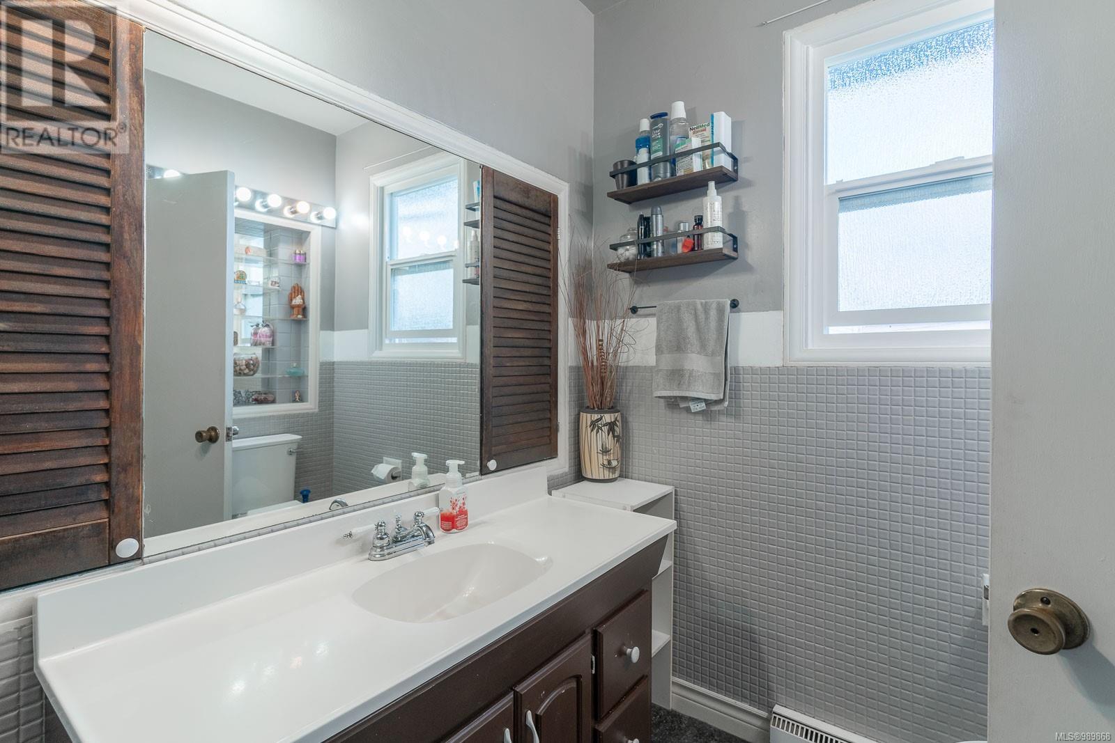 3923 Anderson Ave, Port Alberni real estate listing 989868