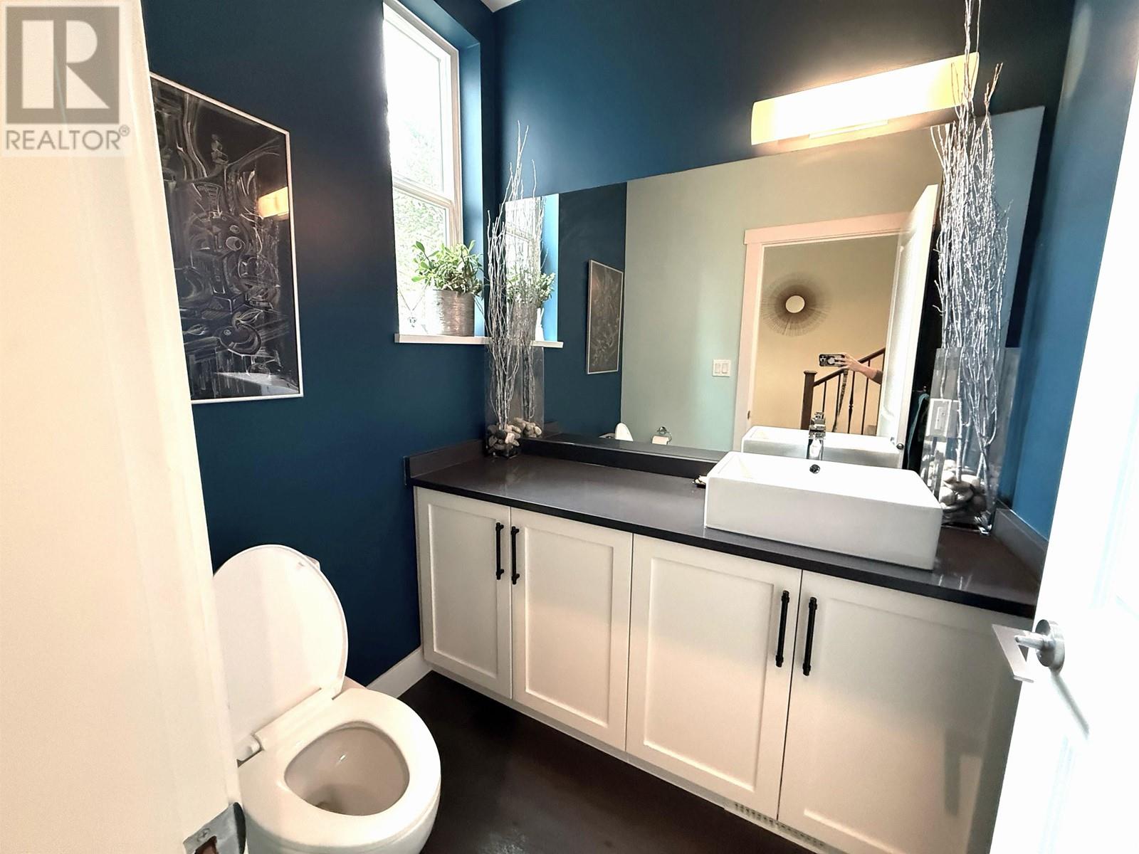 Photo 12 of 1461 Dayton Street, Coquitlam BC