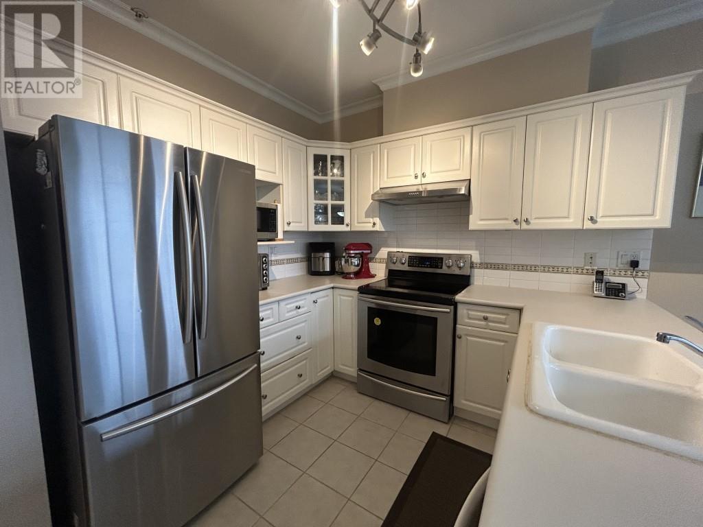 Photo 14 of 208 5280 Oakmount Crescent, Burnaby BC