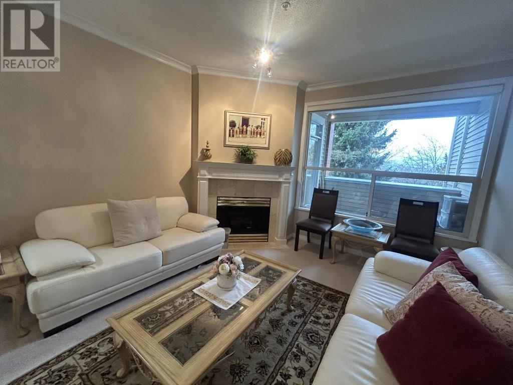Photo 3 of 208 5280 Oakmount Crescent, Burnaby BC
