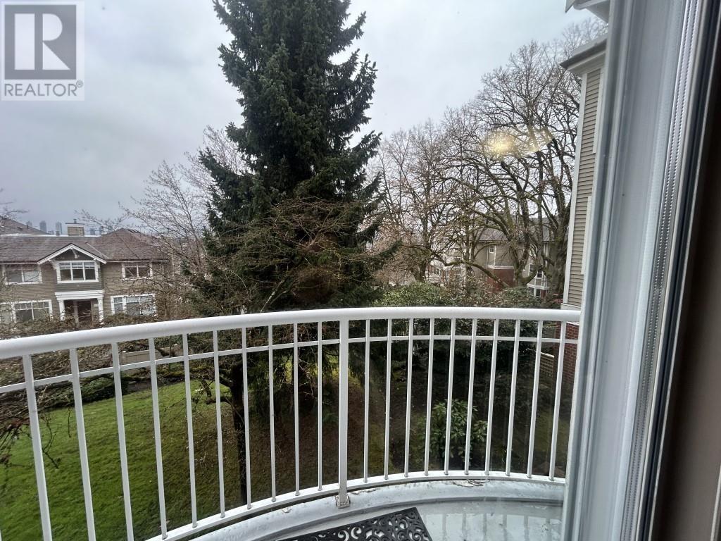 Photo 20 of 208 5280 Oakmount Crescent, Burnaby BC