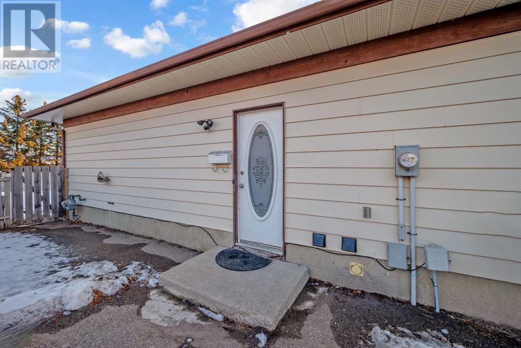 Single Family House Bungalow for Sale in  abalone Way NE Abbeydale Calgary 