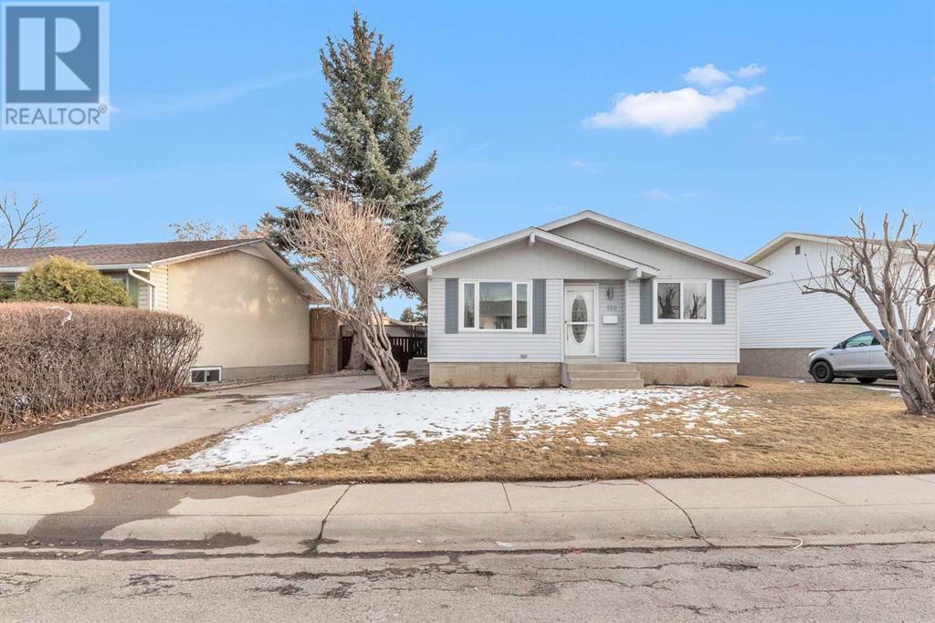 Single Family House Bungalow for Sale in  Maidstone Way NE Marlborough Park Calgary 